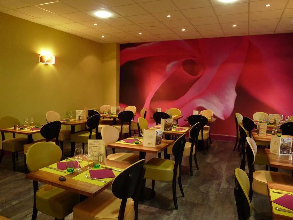 Logis Hotel-Restaurant Le Fontarabie Фонтене-льо-Конт Екстериор снимка